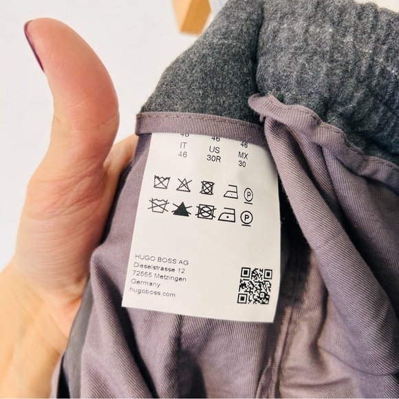 Hugo Boss Men's "Banks4" Wool Gray Striped Pants US 30R - Picture 9 of 13